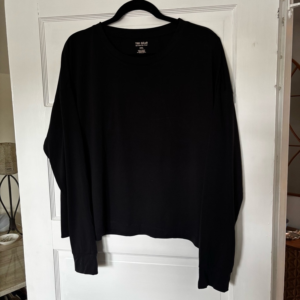 Tek Gear Black Long Sleeve Tee